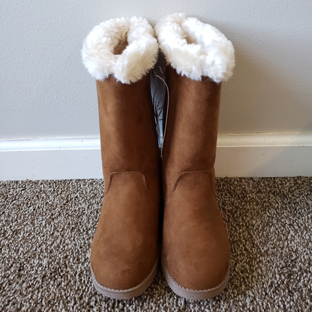Cat and Jack Faux Fur Girls Boots